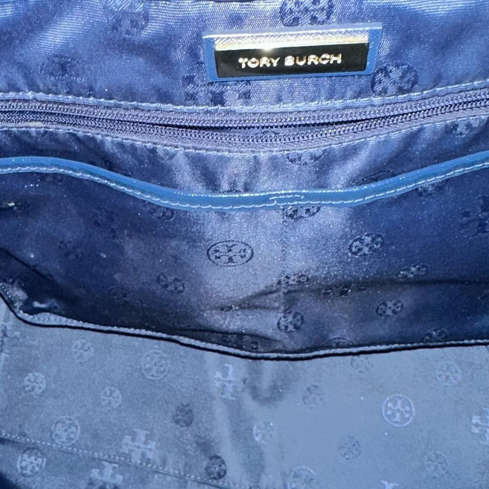 ✨ Tory Burch Navy Saffiano Leather Tote Work Laptop Bag Gold Logo - Picture 8 of 14